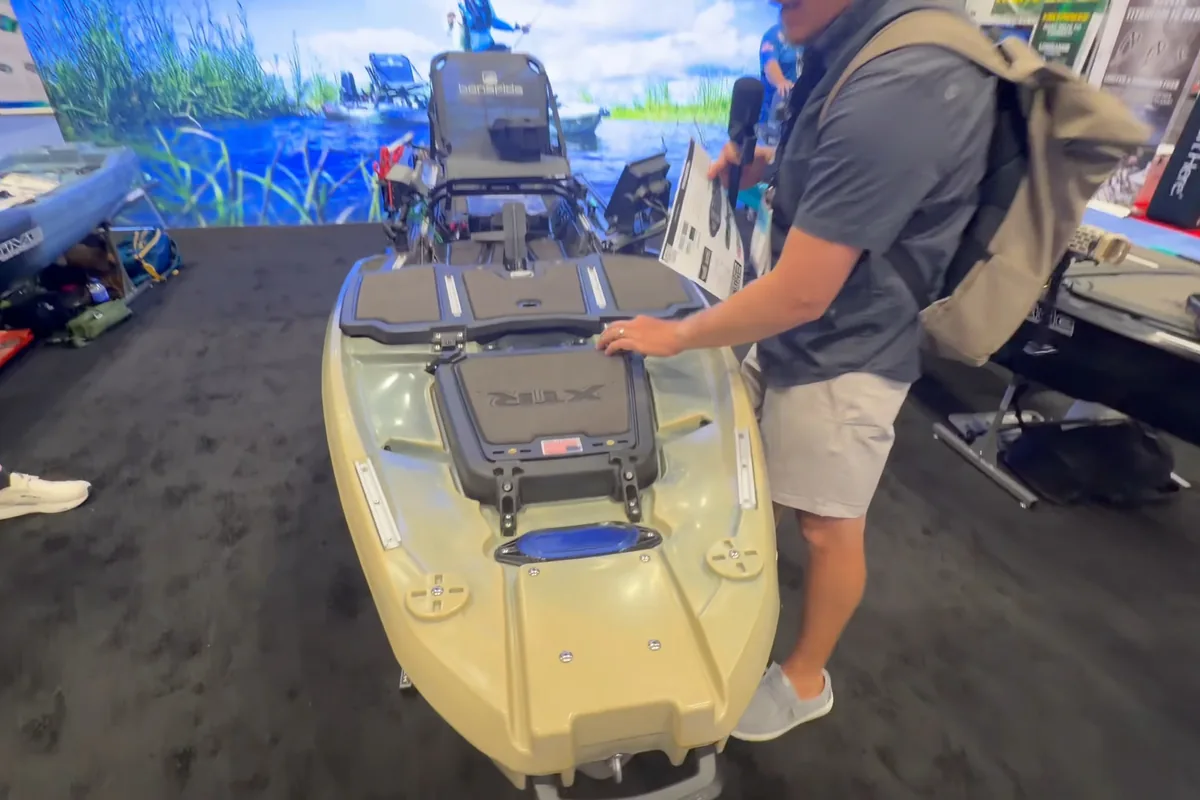 Bonafide XTR140P bow deck and raised standing platform