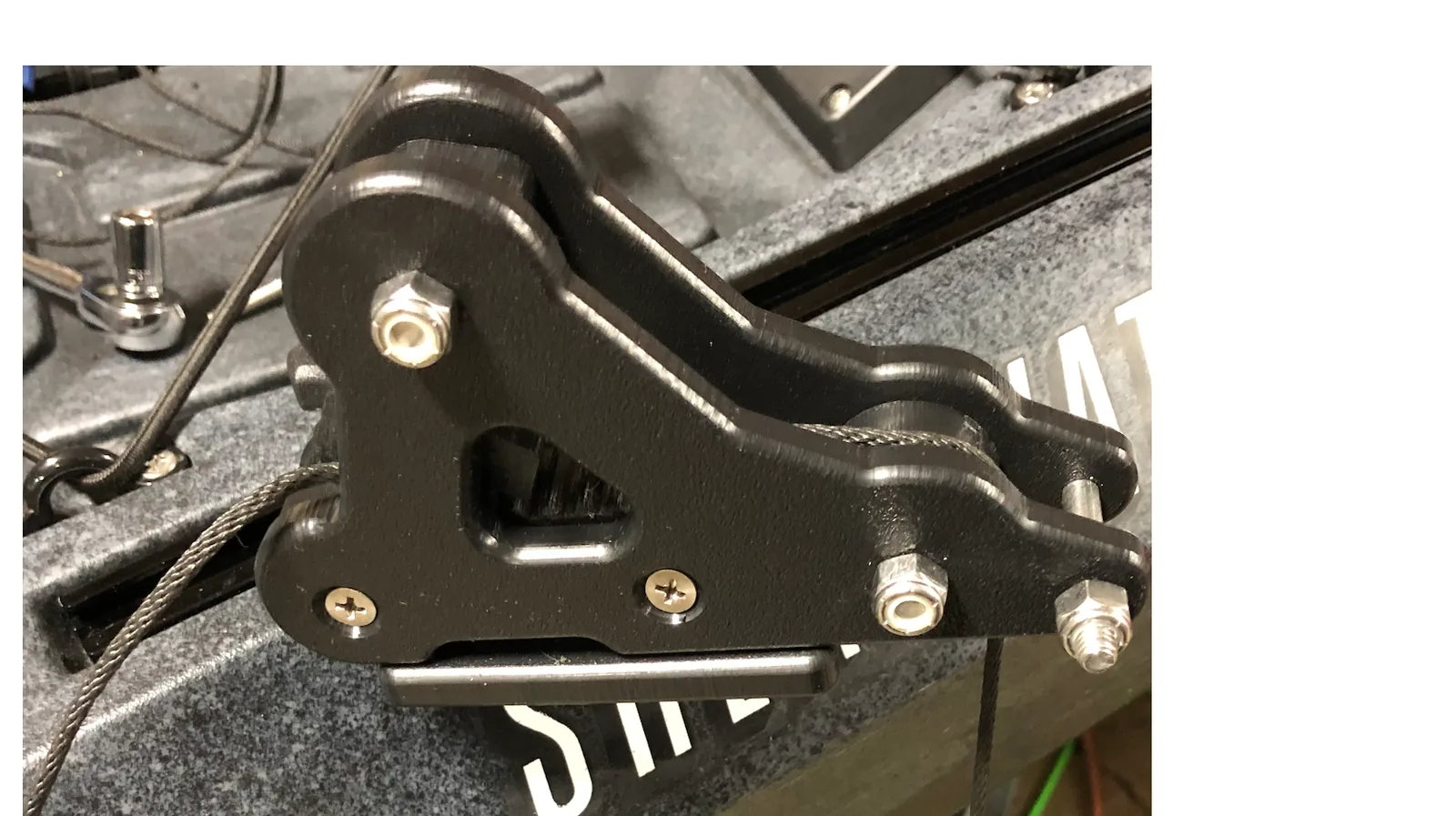 YakGadget QuickStop™ Smart Cleat 1 YakGadget QuickStop™ Smart Cleat