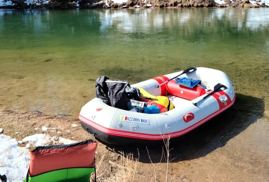 13' Whitewater Inflatable Rafts AMR385 2 13' Whitewater Inflatable Rafts AMR385
