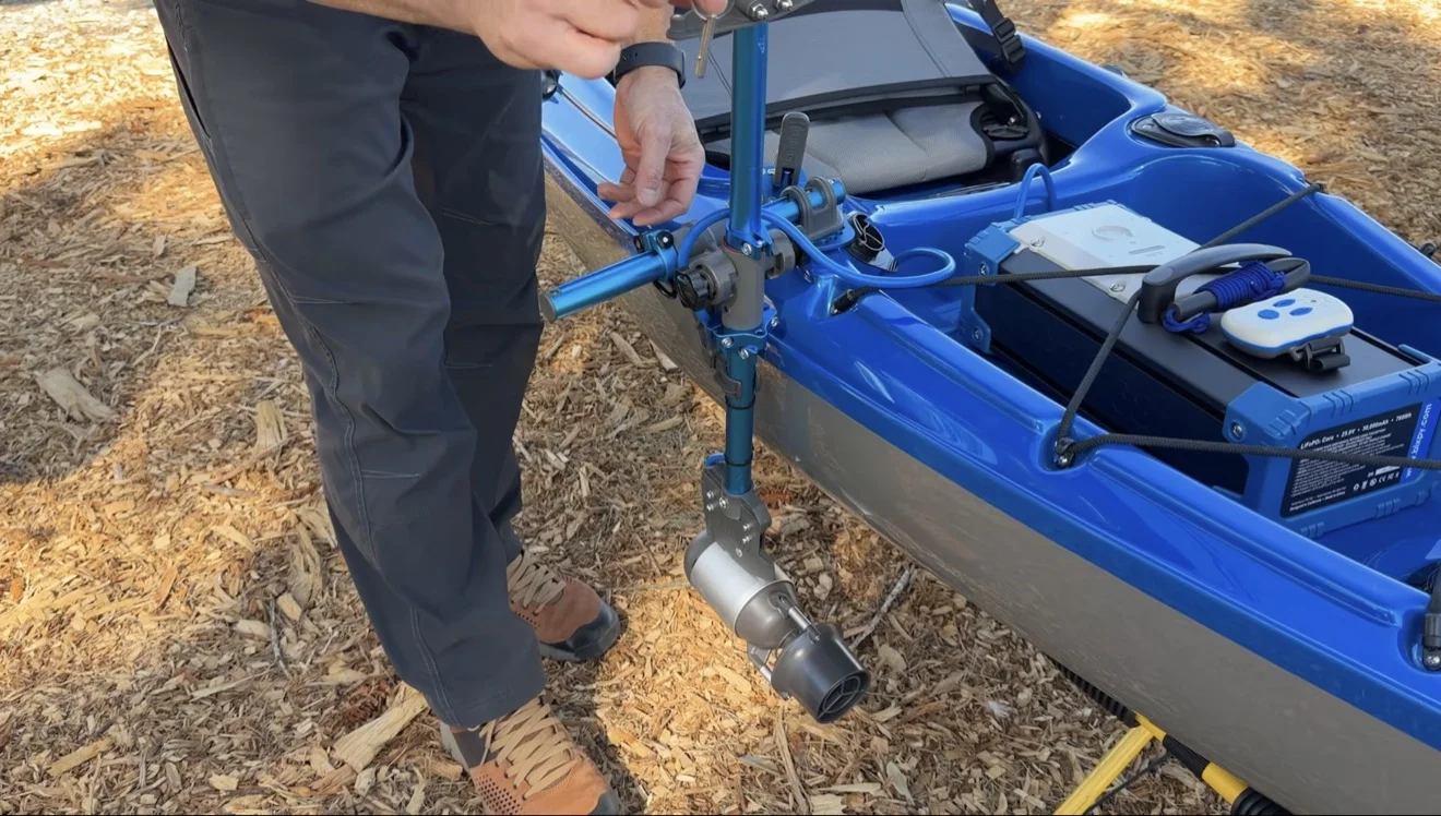 Bixpy K1 motor mounted with the Rod Holder Adapter on a fishing kayak